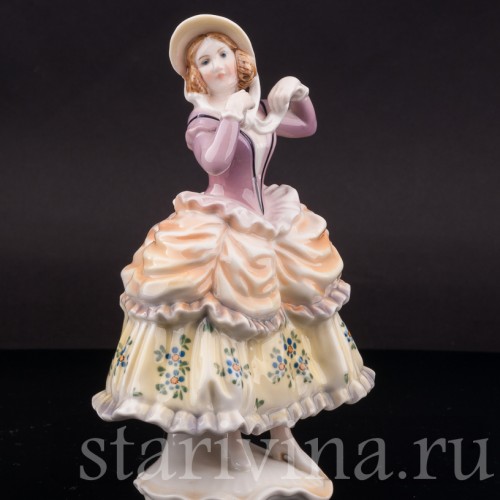 Фарфоровая статуэтка Девушка в капоре, Karl Ens, Германия, 1920-30 гг.