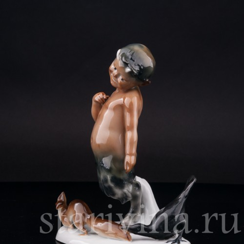 Фигурка из фарфора Фавн, ворона и белка Goebel, Германия, 1935-49 гг.