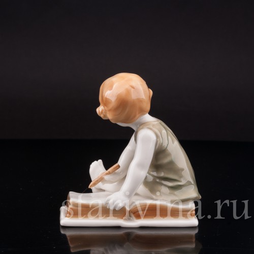 Фигурка из фарфора Девочка на книжке Karl Ens, Германия, 1920-30 гг.