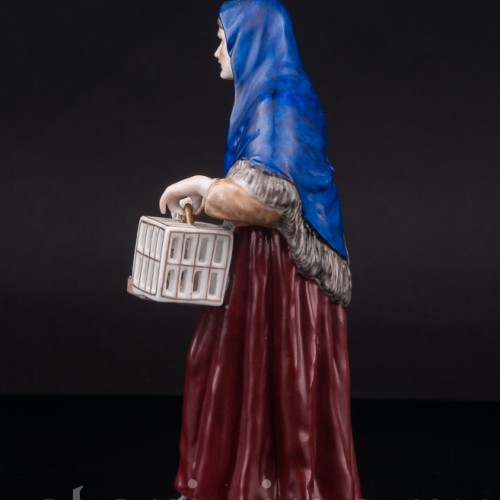 Фарфоровая статуэтка Продавщица птиц, Дрезден, Германия, сер. 20 века.