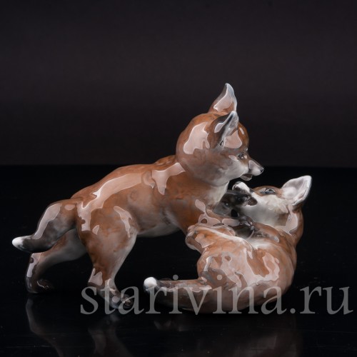 Фигурка из фарфора Играющие лисята Rosenthal, Германия, 1946 год.