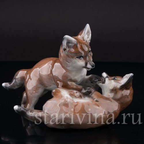 Фигурка из фарфора Играющие лисята Rosenthal, Германия, 1946 год.