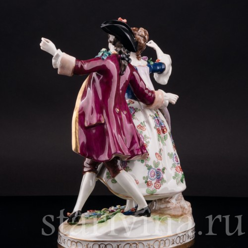Фарфоровая статуэтка балерины Мари Анн Камарго с кавалером, Volkstedt, Германия, нач. 20 в.
