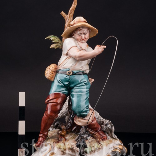 Фарфоровая статуэтка Рыбак, Capodimonte, Италия, вт. пол. 20 в.
