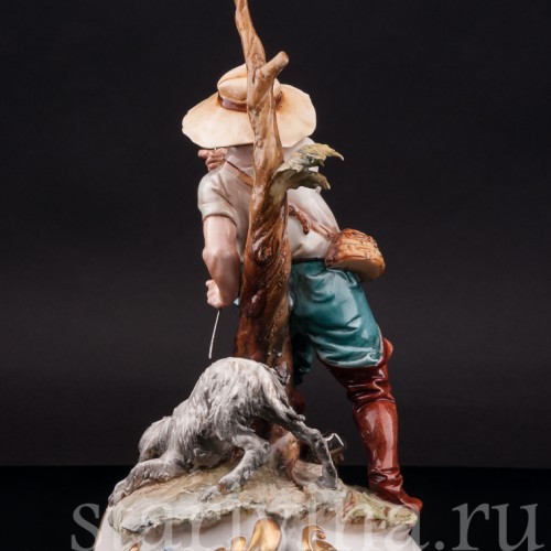 Фарфоровая статуэтка Рыбак, Capodimonte, Италия, вт. пол. 20 в.