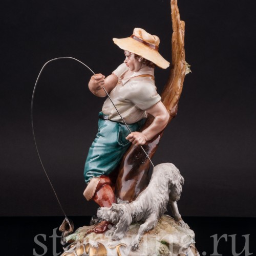 Фарфоровая статуэтка Рыбак, Capodimonte, Италия, вт. пол. 20 в.
