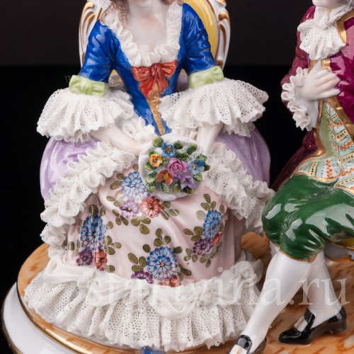 Фарфоровая статуэтка Пара на креслах, кружевная, Muller & Co, Германия, перв. пол. 20 в.