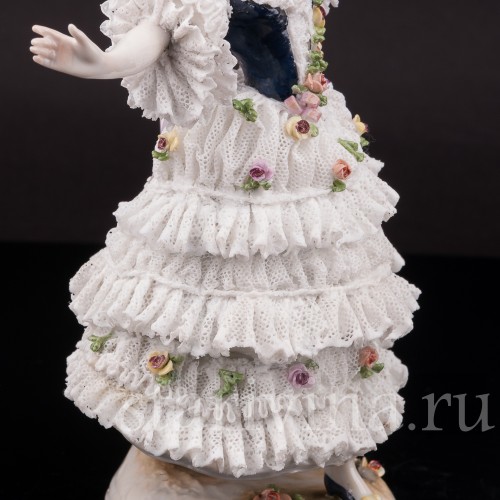 Фарфоровая статуэтка танцовщицы Балерина Мари Анн Камарго, кружевная, Volkstedt, Германия, до 1936 г.