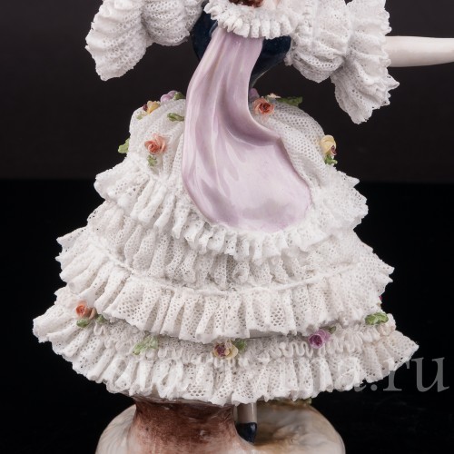 Фарфоровая статуэтка танцовщицы Балерина Мари Анн Камарго, кружевная, Volkstedt, Германия, до 1936 г.