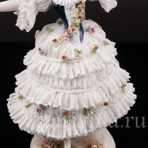 Фарфоровая статуэтка танцовщицы Балерина Мари Анн Камарго, кружевная, Volkstedt, Германия, до 1936 г.