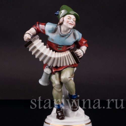 Фигурка из фарфора Шпильман с гармошкой Hertwig & Co, Германия, перв. пол. 20 в.