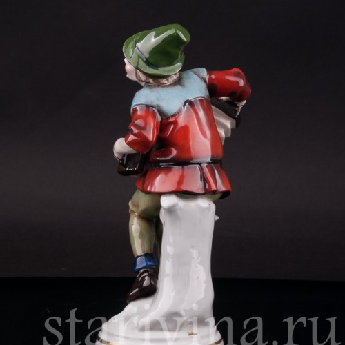 Фигурка из фарфора Шпильман с гармошкой Hertwig & Co, Германия, перв. пол. 20 в.