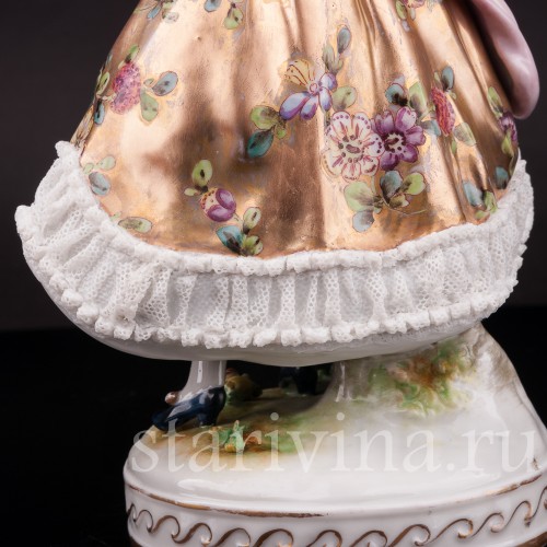 Фарфоровая статуэтка балерины Мари Анн Камарго, кружевная, Volkstedt, Германия, нач. 20 в.