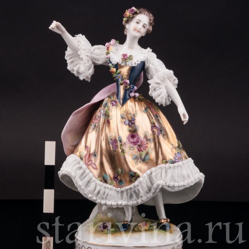 Фарфоровая статуэтка балерины Мари Анн Камарго, кружевная, Volkstedt, Германия, нач. 20 в.
