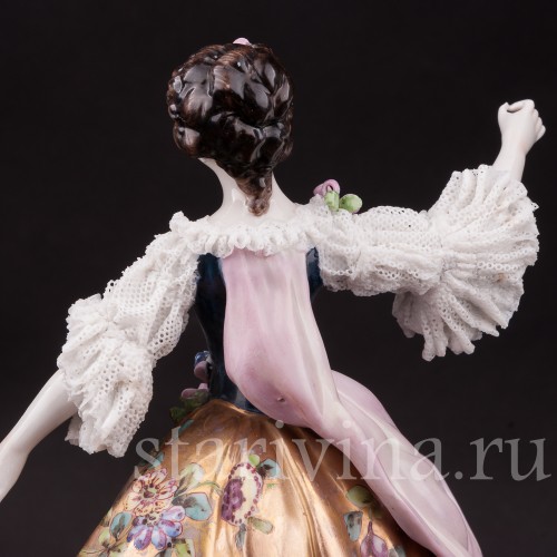 Фарфоровая статуэтка балерины Мари Анн Камарго, кружевная, Volkstedt, Германия, нач. 20 в.