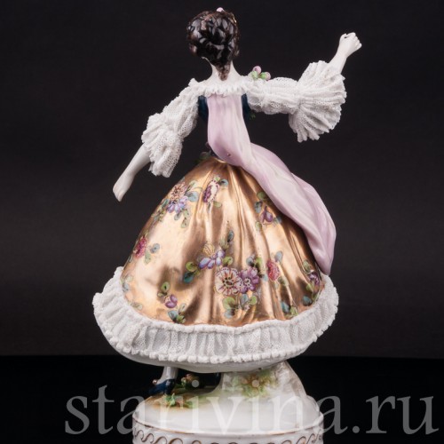 Фарфоровая статуэтка балерины Мари Анн Камарго, кружевная, Volkstedt, Германия, нач. 20 в.