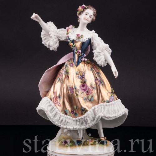 Фарфоровая статуэтка балерины Мари Анн Камарго, кружевная, Volkstedt, Германия, нач. 20 в.