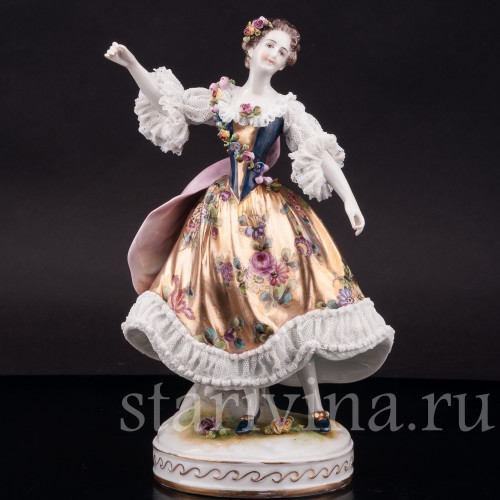 Фарфоровая статуэтка балерины Мари Анн Камарго, кружевная, Volkstedt, Германия, нач. 20 в.