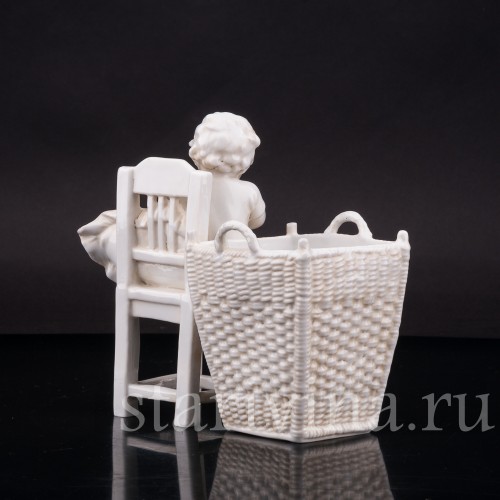 Фарфоровая фигурка Малыш с кошкой, E. A. Muller, Германия, 1890-1927 гг.