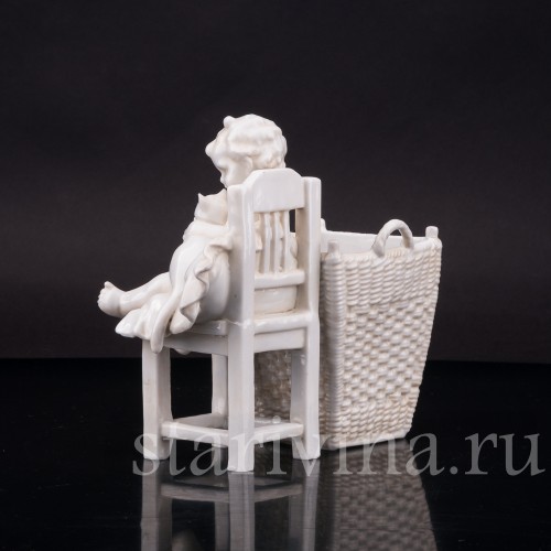 Фарфоровая фигурка Малыш с кошкой, E. A. Muller, Германия, 1890-1927 гг.