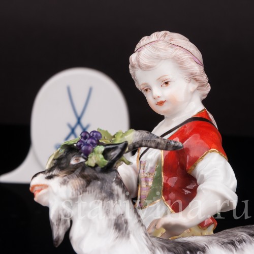 Фарфоровая статуэтка Девушка с козликом Meissen, Германия, сер. 19 - нач. 20 вв.