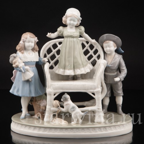 Фарфоровая композиция Играющие дети, Scheibe-Alsbach, Германия, перв. пол. 20 в.