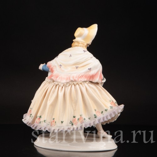Фарфоровая статуэтка Девушка с букетом цветов, Karl Ens, Германия, 1920-30 гг.