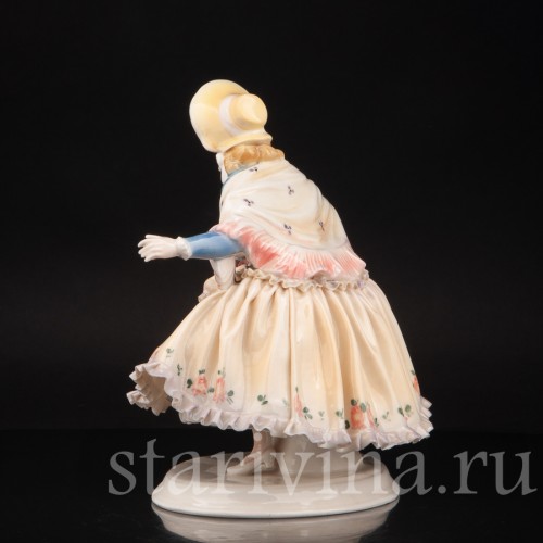 Фарфоровая статуэтка Девушка с букетом цветов, Karl Ens, Германия, 1920-30 гг.