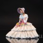 Фигурка девушки из фарфора Полуденные мечты Royal Doulton, Великобритания, сер. 20 века.