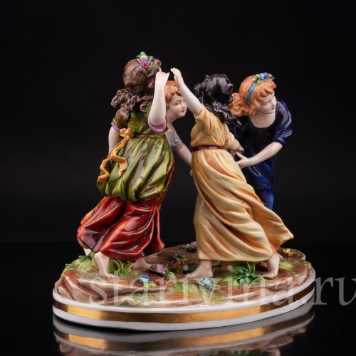 Композиция из фарфора Хоровод, играющие девочки, Volkstedt, Германия, до 1935 г.