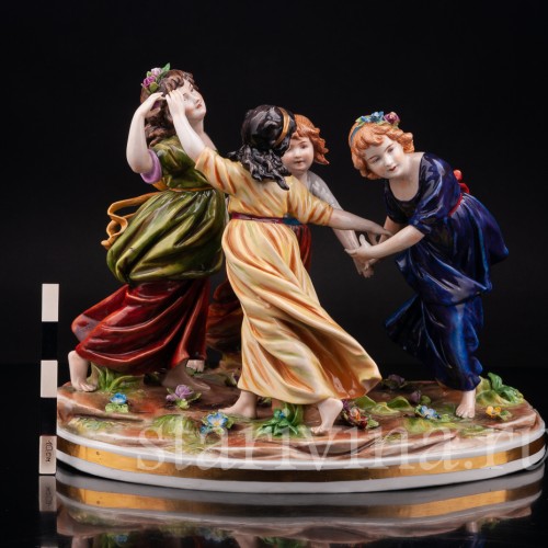 Композиция из фарфора Хоровод, играющие девочки, Volkstedt, Германия, до 1935 г.