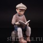 Фигурка из фарфора Мальчик, читающий книжку Dahl Jensen, Дания, 1920-80 гг.