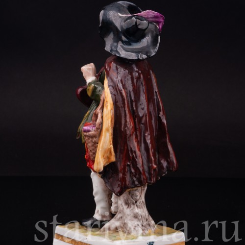 Фигурка из фарфора Странствующий музыкант, мужчина с колёсной лирой, Ernst Bohne Sohne, Германия, пер. пол. 20 в.