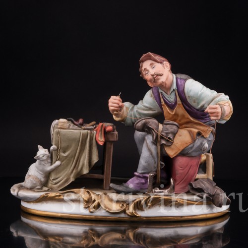 Фарфоровая композиция Башмачник за работой, Bruno Merli, Италия, вт. пол. 20 в.