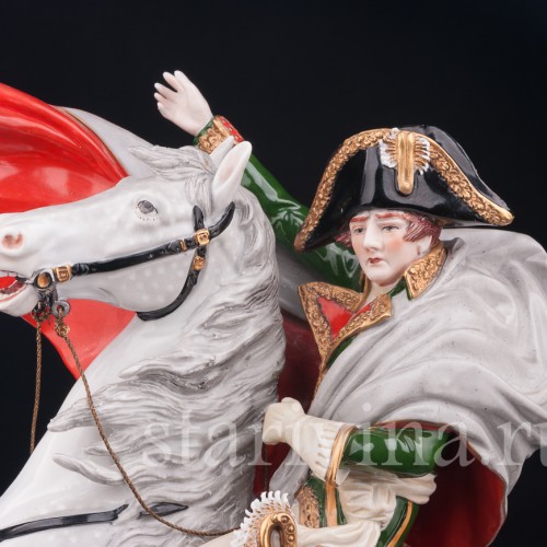 Фарфоровая композиция Наполеон Бонапарт на перевале Сен-Бернар, Sitzendorf, Германия, сер. 20 века.