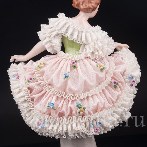 Фарфоровая статуэтка танцовщицы Девушка в розовом кружевном платье, Sitzendorf, Германия, пер. пол. 20 века.