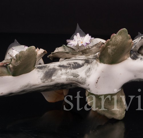 Воробьи на ветке, Capodimonte, Италия, вт. пол. 20 в