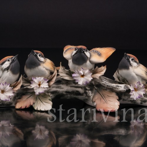 Воробьи на ветке, Capodimonte, Италия, вт. пол. 20 в