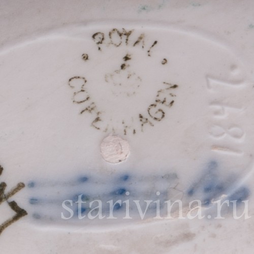 Фарфоровая статуэтка Соловей, Royal Copenhagen, Дания.