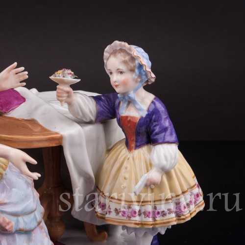 Фарфоровая статуэтка Мамины именины, Dressel, Kister & Co, Германия, перв. пол. 20 в.