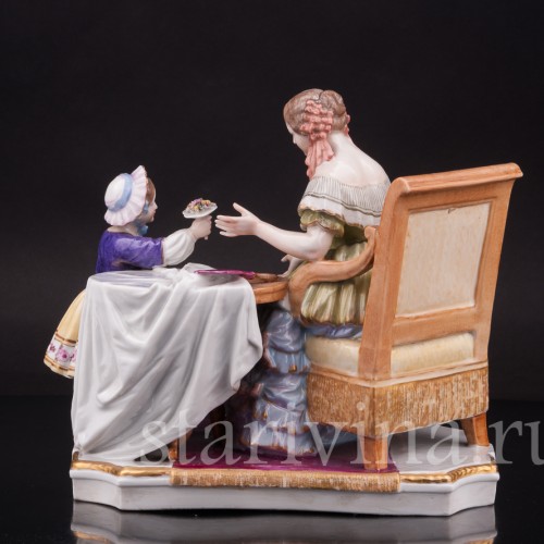 Фарфоровая статуэтка Мамины именины, Dressel, Kister & Co, Германия, перв. пол. 20 в.