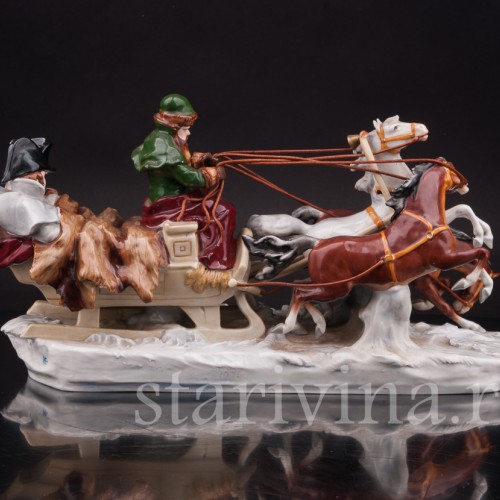 Фарфоровая композиция Наполеон, бегущий из России, Scheibe-Alsbach, Германия, вт. пол. 20 в.