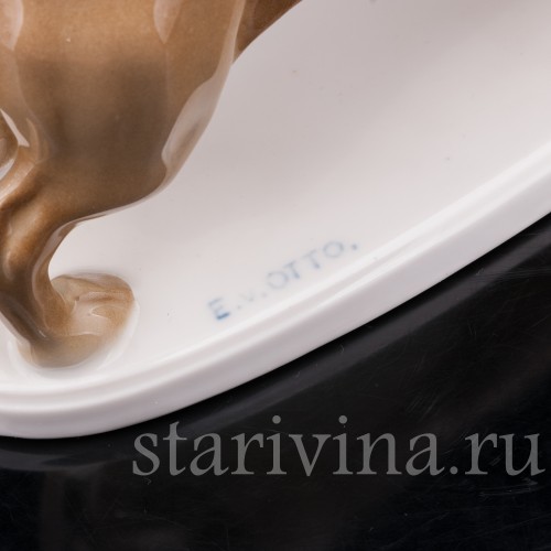 Фигурка собаки из фарфора Стоящая такса палевой масти, Rosenthal, Германия, 1915-18 гг.