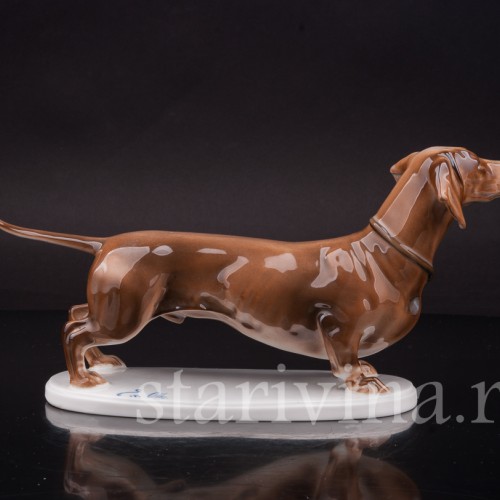Фигурка собаки из фарфора Стоящая такса коричневой масти, Rosenthal, Германия, 1912-14 гг.