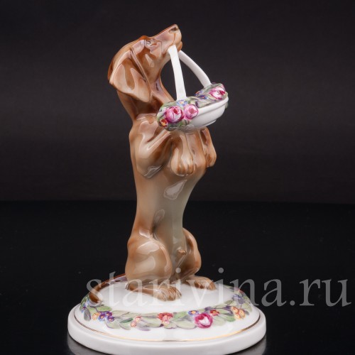 Статуэтка собаки из фарфора Такса с корзиной цветов, Rosenthal, Германия, 1913-14 гг.