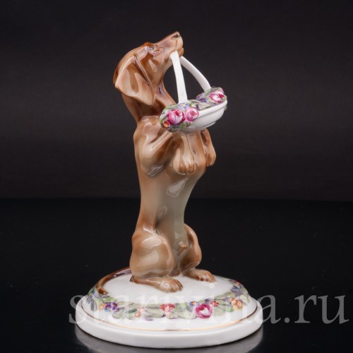 Статуэтка собаки из фарфора Такса с корзиной цветов, Rosenthal, Германия, 1913-14 гг.
