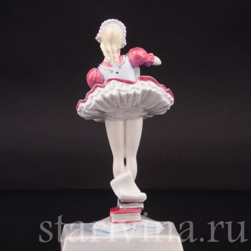 Фарфоровая статуэтка балерины Коппелия, Royal Doulton, Великобритания, 1952-59 гг.