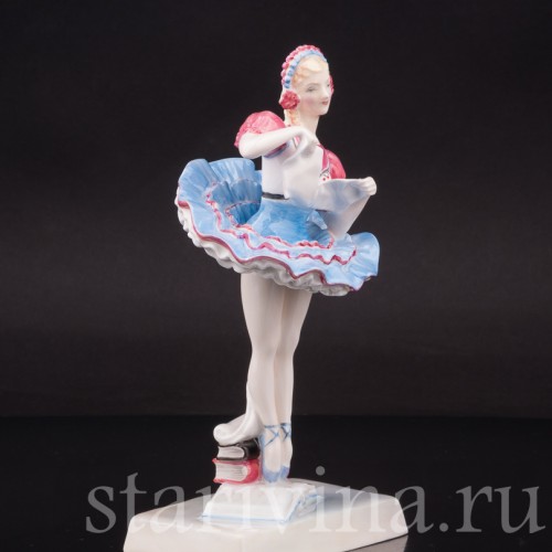Фарфоровая статуэтка балерины Коппелия, Royal Doulton, Великобритания, 1952-59 гг.