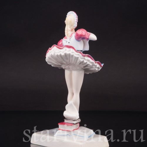 Фарфоровая статуэтка балерины Коппелия, Royal Doulton, Великобритания, 1952-59 гг.