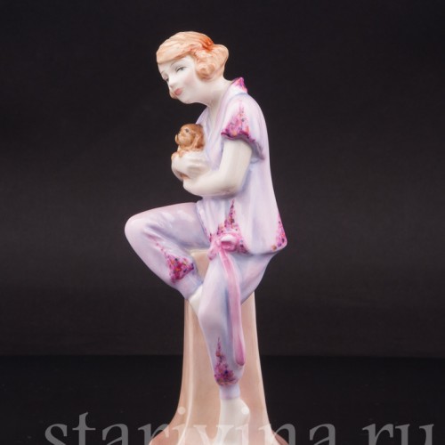 Фарфоровая статуэтка Девушка со щенком, Royal Doulton, Великобритания, 2000 г.